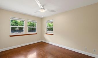 57 Awalau Rd B, Haiku, HI 96708