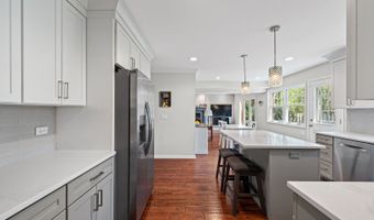 627 S Patton Ave, Arlington Heights, IL 60005