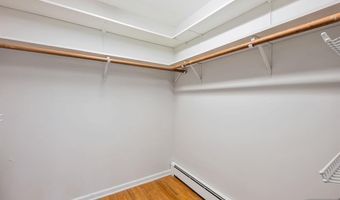 20 Dogwood Dr, Allendale, NJ 07401