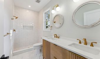515 Sandalwood Rd, Villas, NJ 08251