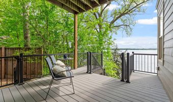 9823 103rd St NW, Annandale, MN 55302