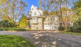 6 Chanticleer Dr, Beverly, MA 01915