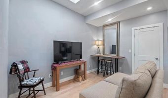 833 19TH St NE 3, Washington, DC 20002