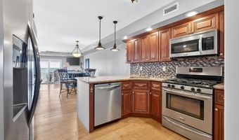 401 Bay Shore Dr 17B, Barnegat, NJ 08005