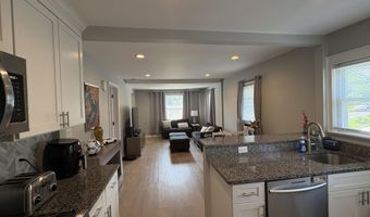 154 8th St A, Belford, NJ 07718