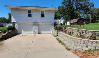 2110 Oak St, Atlantic, IA 50022
