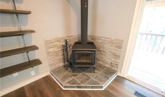 10 Tennyson Ln, Bella Vista, AR 72714