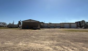 412 425 E Front St, De Kalb, TX 75559