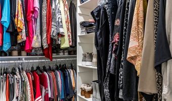 6 Bonhill Ln, Bella Vista, AR 72715