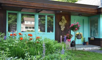 26 Woodland Dr, Barre, VT 05641