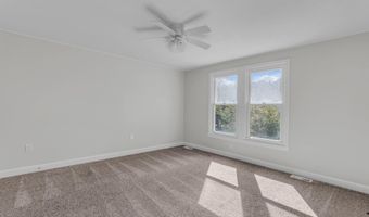 35 Bayside Ave, Barnegat, NJ 08005