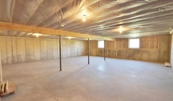 6 Lilac Ave, Bangor, ME 04401