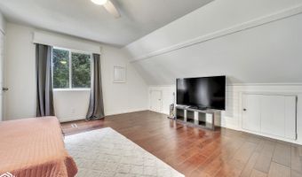 497 Rohr St, Arnolds Park, IA 51331