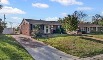 9862 Glenmont Dr, Affton, MO 63123
