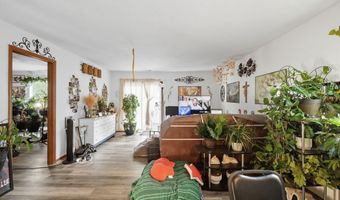 631 Deer Trail Dr, Indianapolis, IN 46217