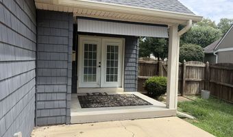 1381 Secretariat Ln, Indianapolis, IN 46217