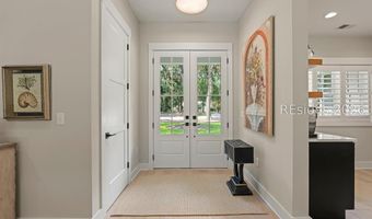 24 Alumni Rd, Beaufort, SC 29907