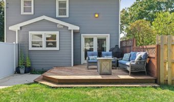 1124 W PARKWAY Blvd, Appleton, WI 54914