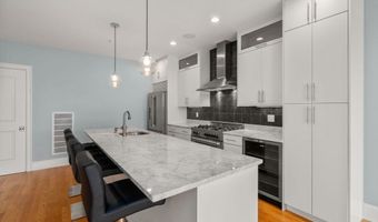 111 B St 8, Boston, MA 02127