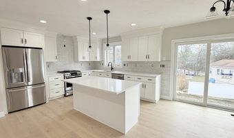 3 Memory Ln, Billerica, MA 01821