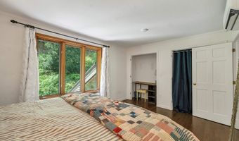 8 W Gate Dr, Bow, NH 03304