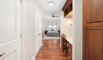 341 Thames St 209 S, Bristol, RI 02809