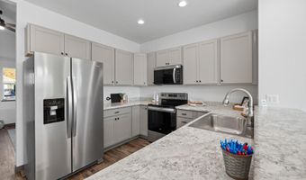 905 Bennington Dr, Box Elder, SD 57719