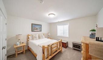 644 Silvermaple Dr, Ammon, ID 83401