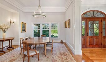 10 Ocean Lawn Ln, Newport, RI 02840