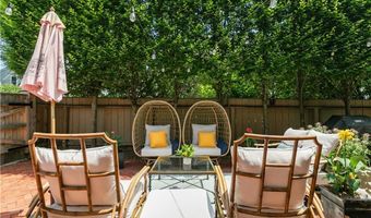35 Second St, Newport, RI 02840