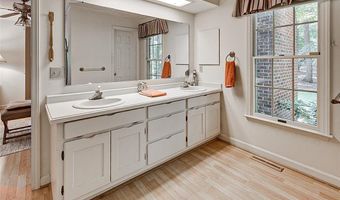 1982 Northmont Dr, Asheboro, NC 27205