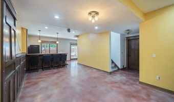 923 S 10th St, Adel, IA 50003