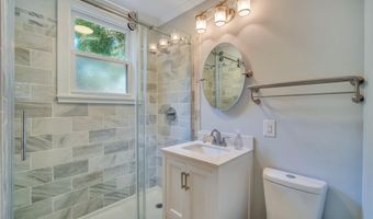 409 Heyward St, Beaufort, SC 29902