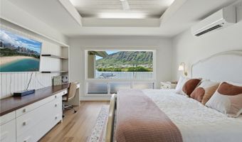7327 Makaa St, Honolulu, HI 96825