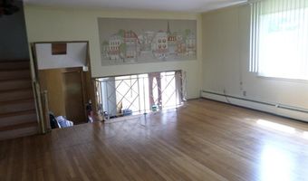 7 Craigmore Rd, Bloomfield, CT 06002