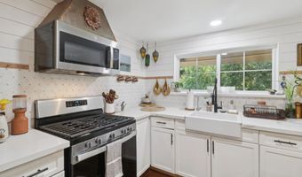 1165 Midway Dr, Alpine, CA 91901