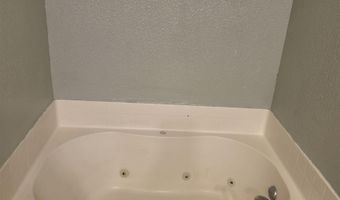 8116 Lake Tree Ln, Indianapolis, IN 46217