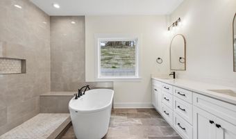 3511 Hawks Creek Dr, Apison, TN 37302