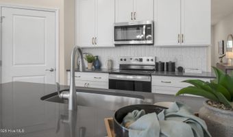 429 Thistle Meadow Ln, Aberdeen, NC 28315