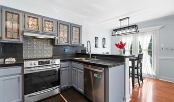 932 LAKE OVERLOOK Dr, Bowie, MD 20721