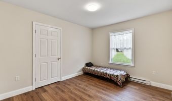 10 Penley St E, Augusta, ME 04330