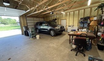 4955 S 40th Rd, Aldrich, MO 65601