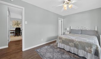 234 St Marys Dr, Ballwin, MO 63021