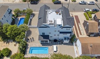 115 9TH St, Beach Haven, NJ 08008