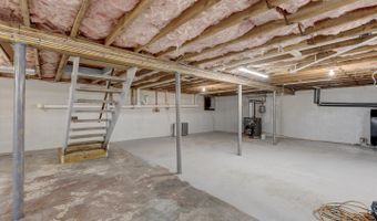 70 Doubleday Rd, Columbia, CT 06237