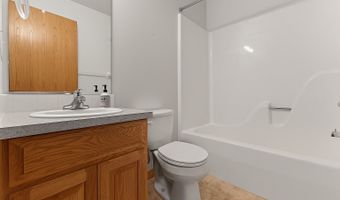 838 Lindsay Ct SW, Altoona, IA 50009