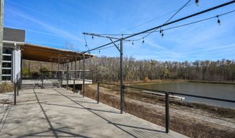 617 Green Blvd, Aurora, IN 47001