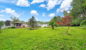 817 Savannah River Dr, Adrian, MI 49221