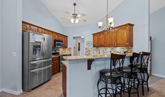 2 Creetown Cir, Bella Vista, AR 72715