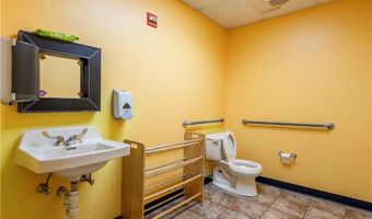 1326 Plainfield St, Cranston, RI 02920